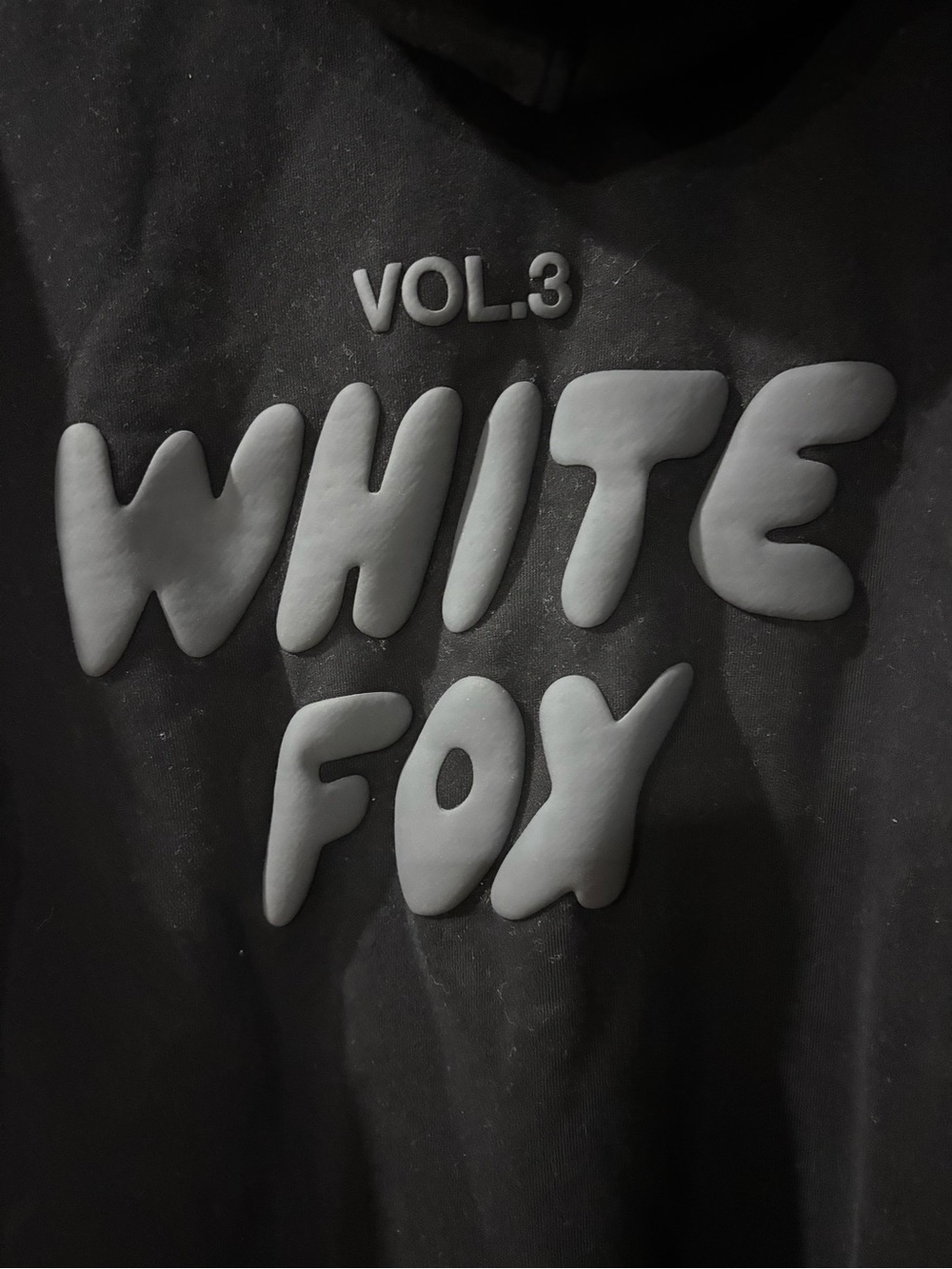 White Fox Boutique Large Logo Graphic Bubble Letter Hoodie in Black/Gray Sz M/L - Picture 5 of 6